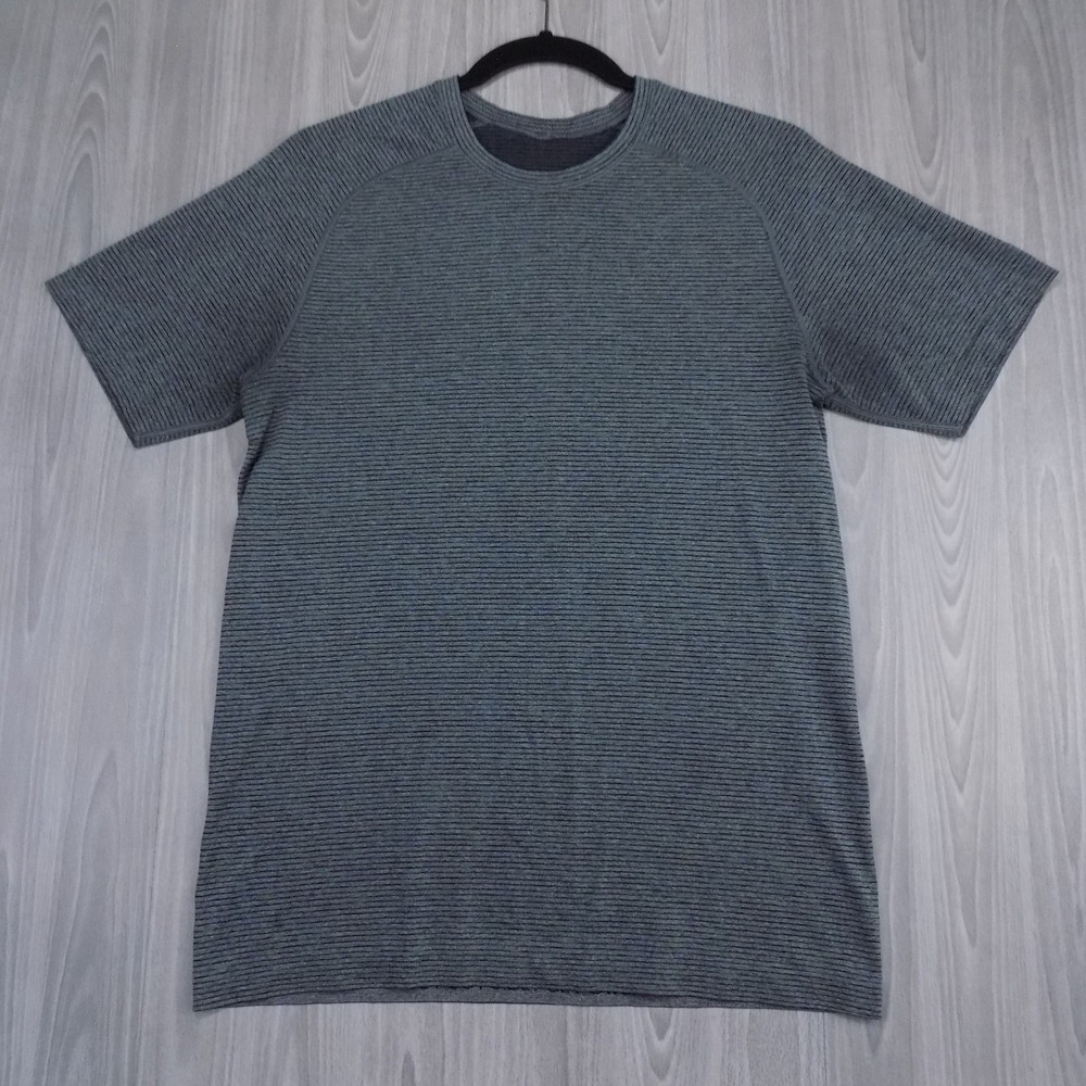 Lululemon Metal Vent Tech Mens S Grey Teal Stripe Performance Athletic Gym Shirt